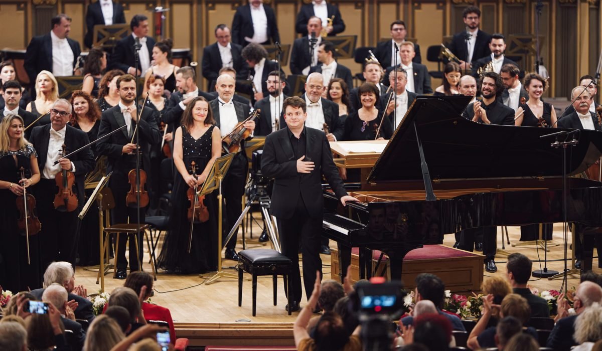 Concursul Enescu. Roman Lopatynskyi, câștigător al Secțiunii pian, ediția 2024. foto Alex Damian